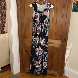 Mimi Chica Women’s Dark Navy Floral Casual Sleeveless Maxi Dress with Slit M